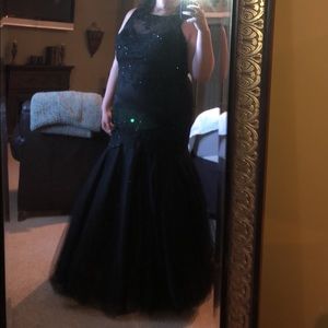 BLACK CLARISSE PROM DRESS
